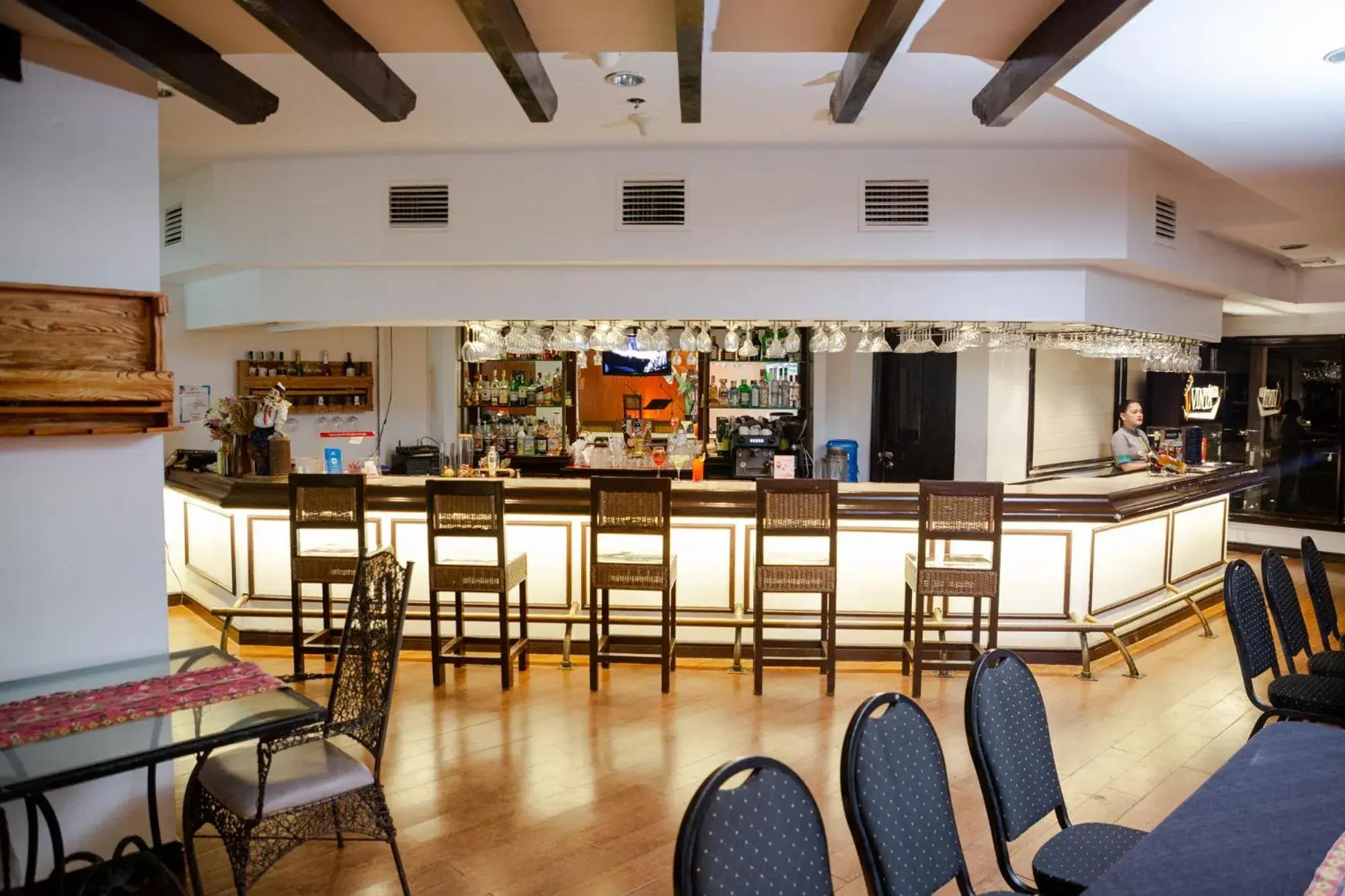 Restaurant/places to eat in Waterfront Insular Hotel Davao